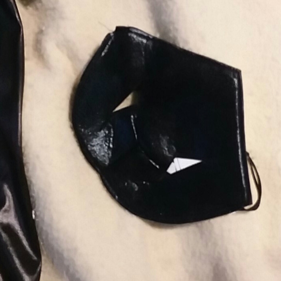 Universal Monster Classic Vampire Costume - Picture 6 of 11